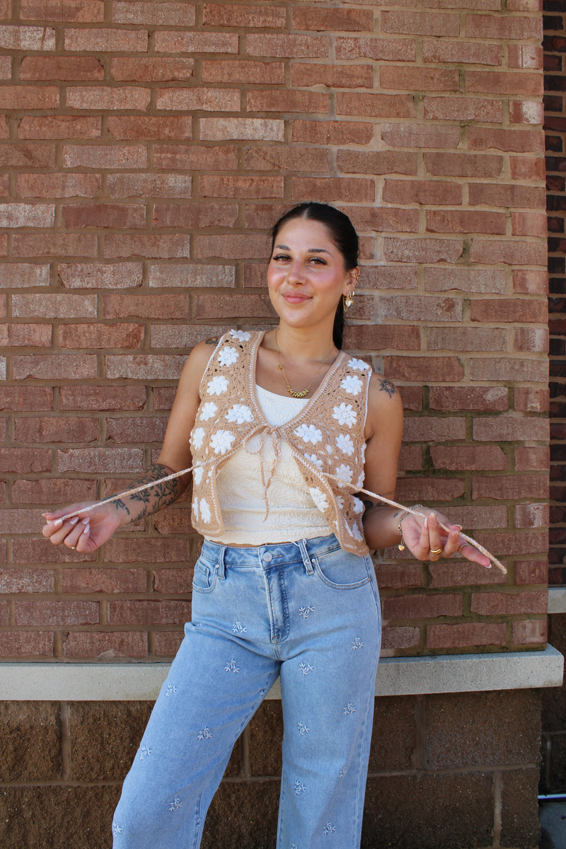 It's a {Fall}Vibe Crochet Tank