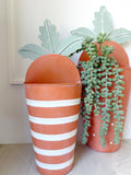 Metal Carrot Wall Bucket