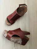 Corkys Carley - Cognac Floral