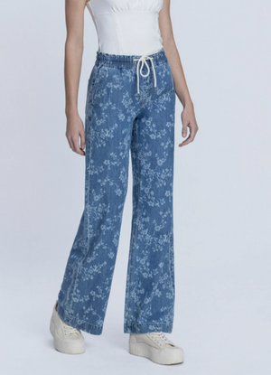 Cedar Falls | Real Deals