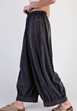 Mineral Wash Wide Balloon Pant