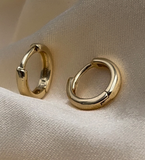 Gold Huggie Hoop - Medium
