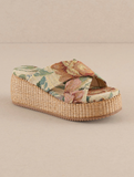 Oasis Society Floral Raffia Platform